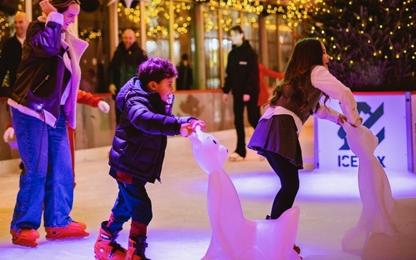 2025 12 18 Boxpark Ice Rink 50 1