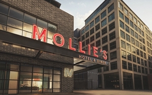 2025 11 19 Mollies Side View 3